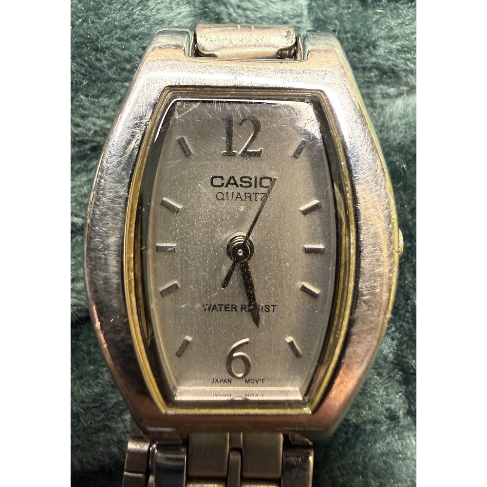 Vintage Casio Watch Women's Quarts Japan Movement